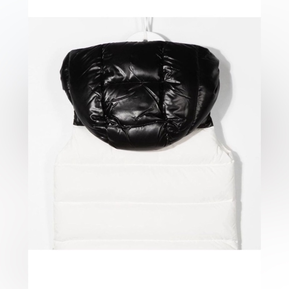 Toddler Moncler vest - Picture 3 of 5